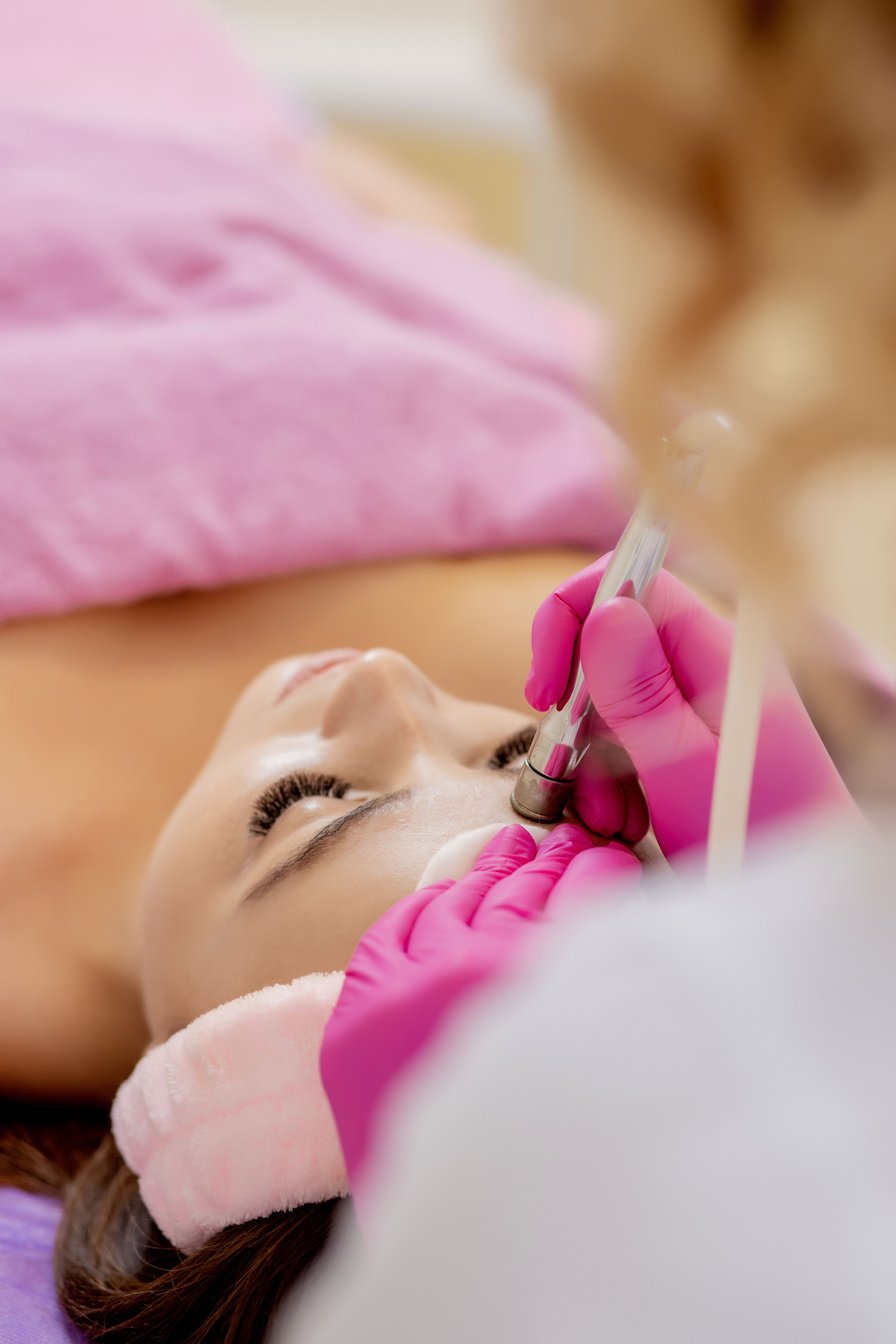 Hardware cosmetology. Cosmetologist doing procedure of ultra